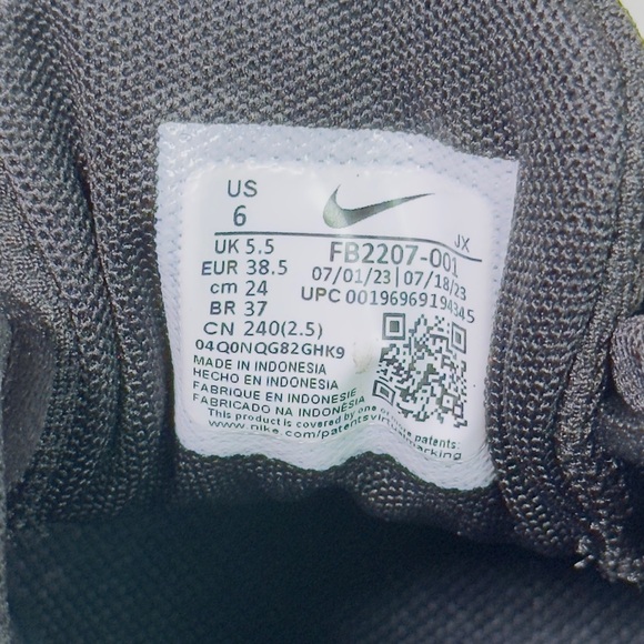 Nike Revolution 7 Running Shoes – Black/White – Size 6M/W 7.5 – NIB - Picture 6 of 12